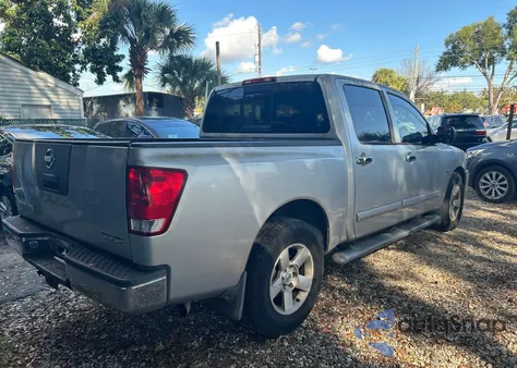 2004 Nissan Titan Xe z USA, uszkodzony, nr VIN 1N6AA07A94N555888